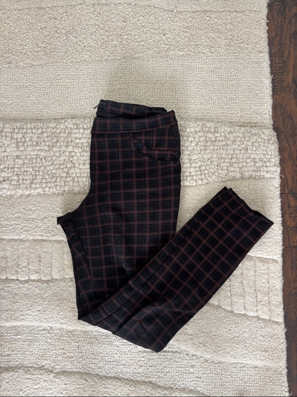 Sanctuary Plaid Stretch Capri Pants - Black and Burgundy